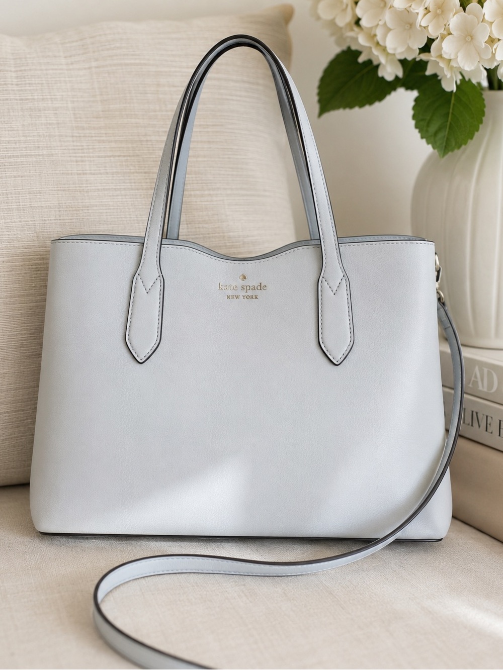 kate spade ♠️ ice blue crossbody clutch ✨